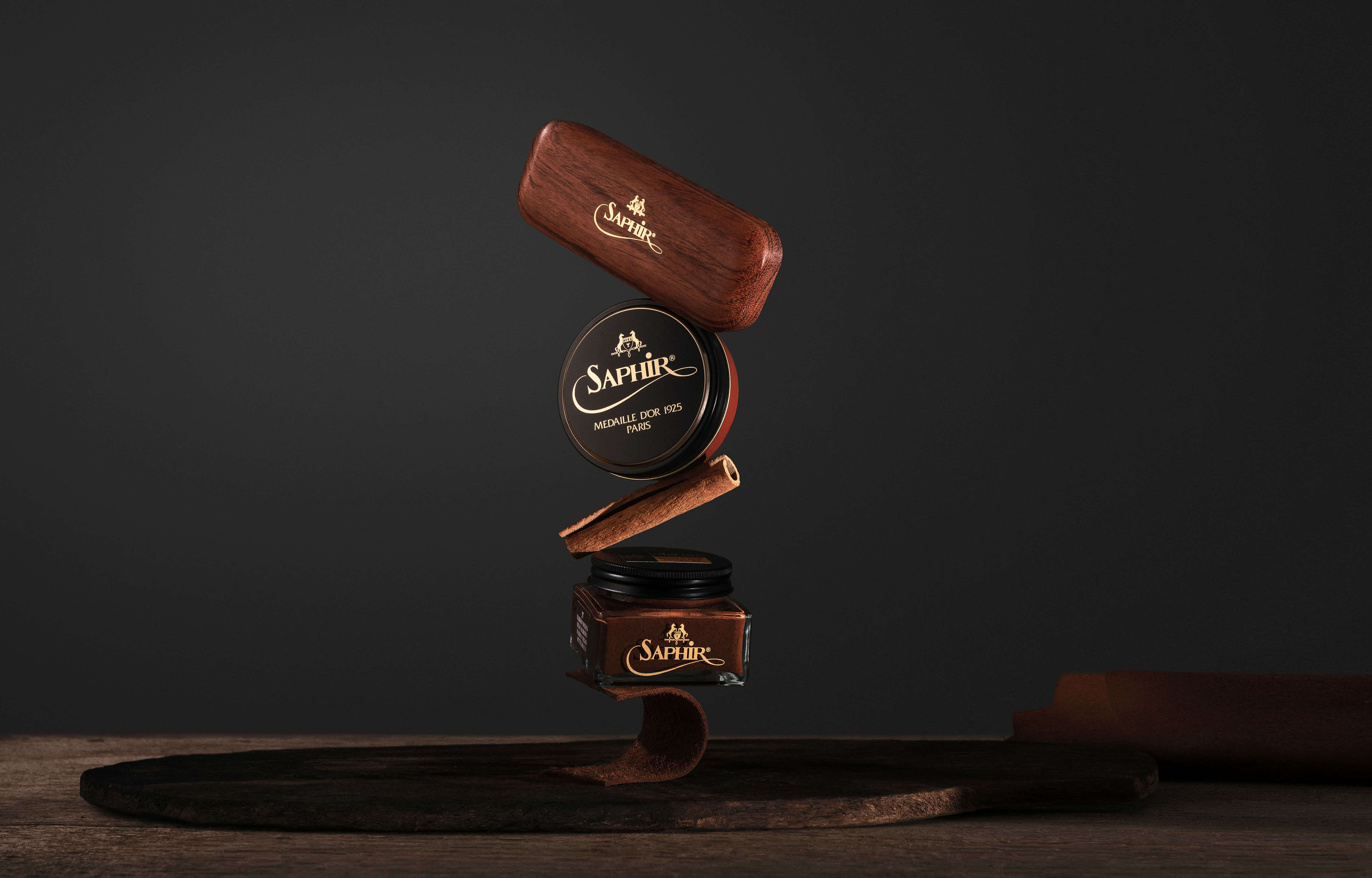 Saphir Medaille D'OR